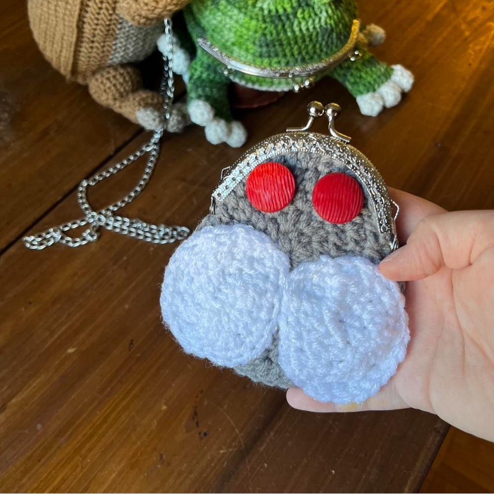 Handmade Crochet Fly Coin Purse - Picture 3 of 5